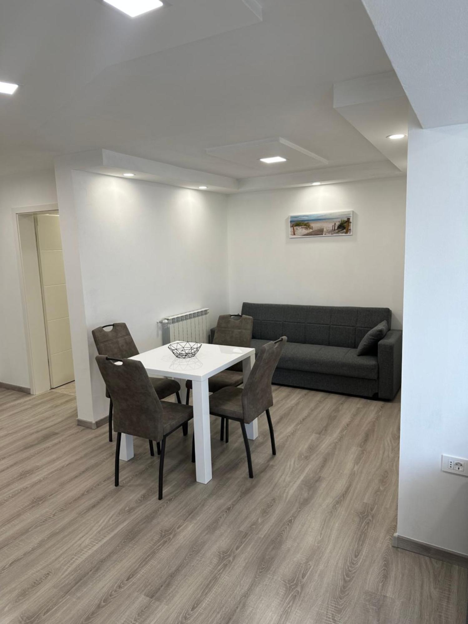 Apartma La Vita Копер Екстериор снимка