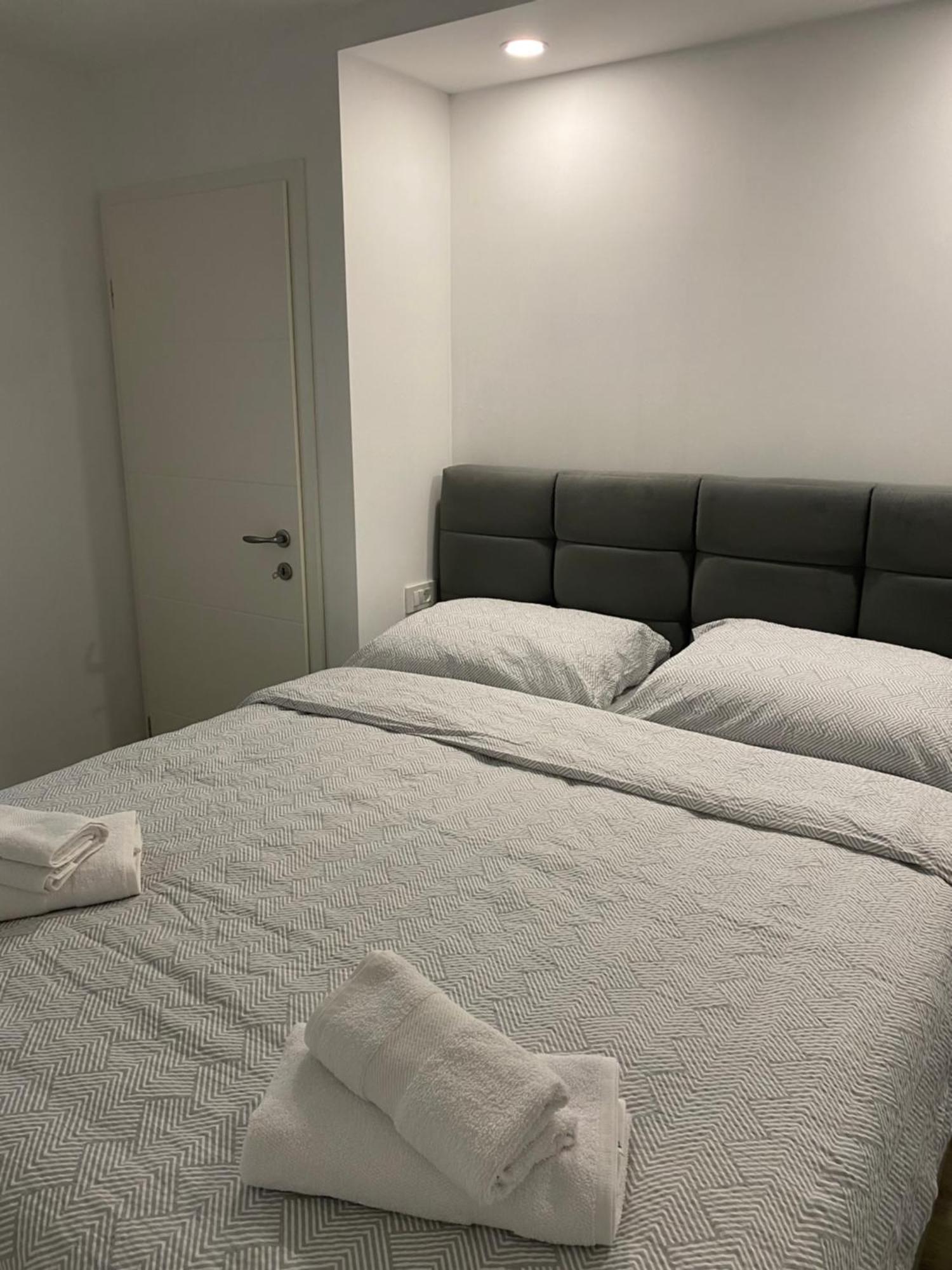 Apartma La Vita Копер Екстериор снимка