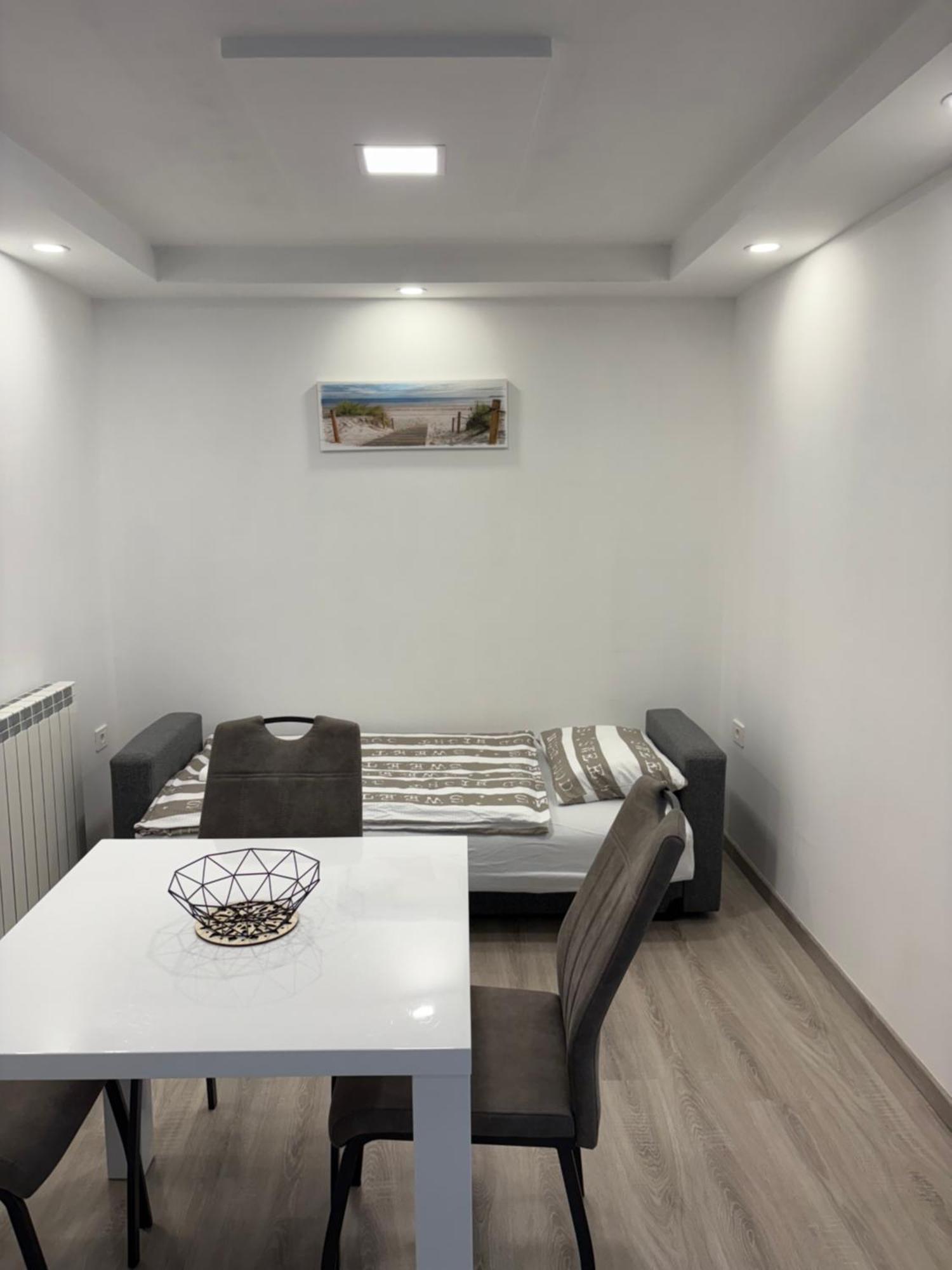 Apartma La Vita Копер Екстериор снимка